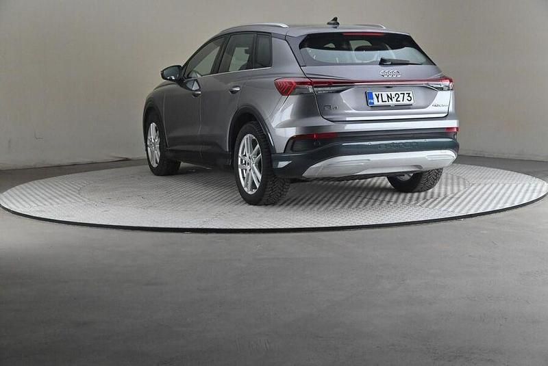 Käytetty Audi Q4 e-tron Advanced 150 kW (204 HP) 2022 Katumaasturi