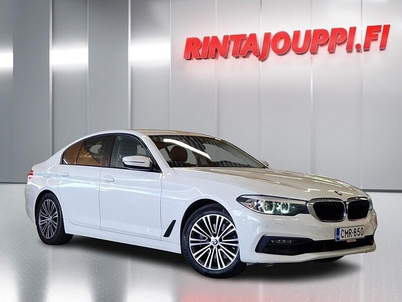 Valkoinen Käytetty 2019 BMW 520 Sport Line Sedan | 19 780 € (Perustarjous) - Kuva 1/3