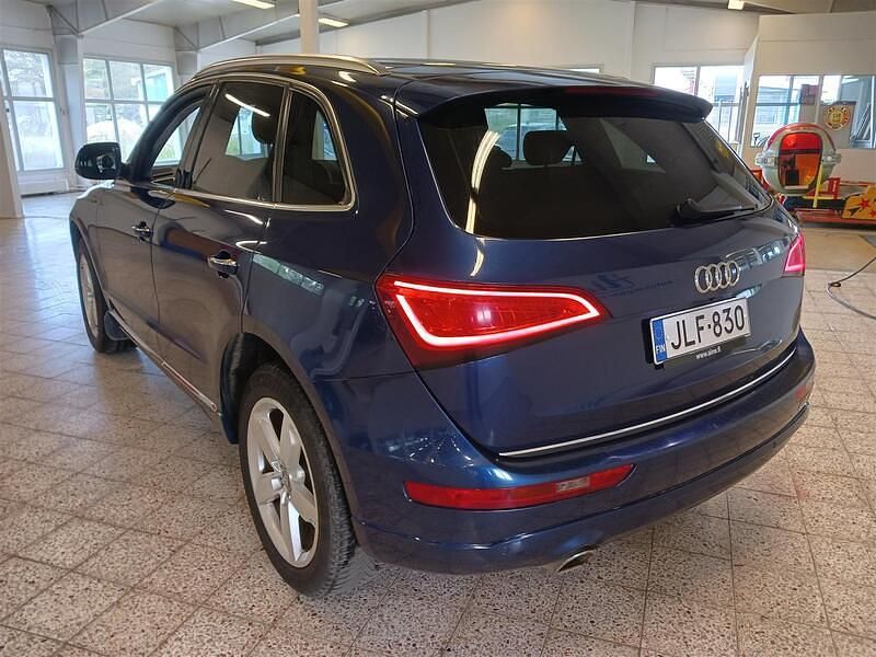Käytetty Audi Q5 Business 190 HP (139 kW) 2014 Sininen Katumaasturi