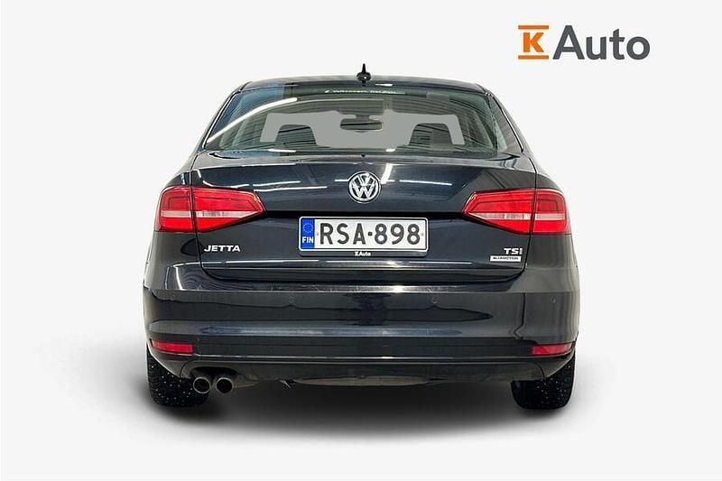 Käytetty VW Jetta Comfortline 125 HP (91 kW) 2015 Sedan