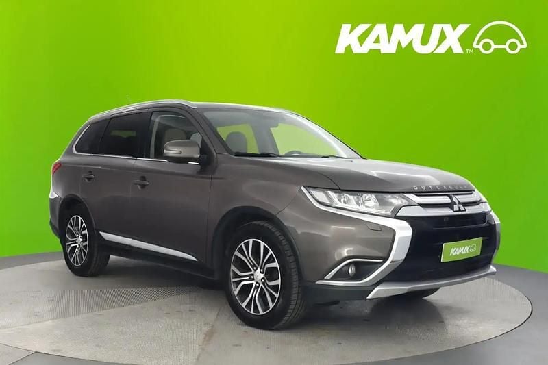 Käytetty Mitsubishi Outlander Instyle 150 HP (110 kW) 2016 Katumaasturi