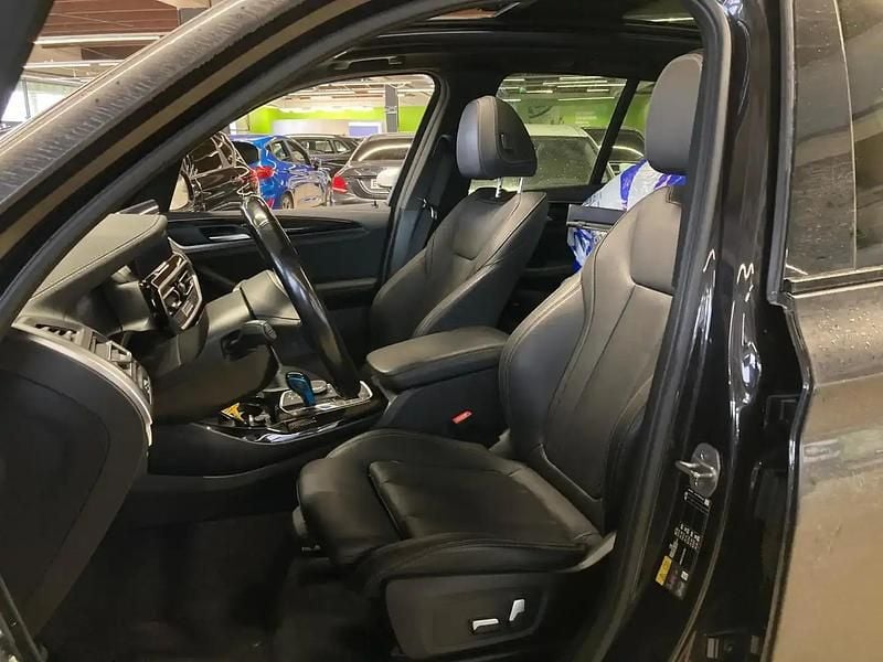 Käytetty BMW iX3 M Sport 210 kW (286 HP) 2022 Hopea / harmaa Katumaasturi