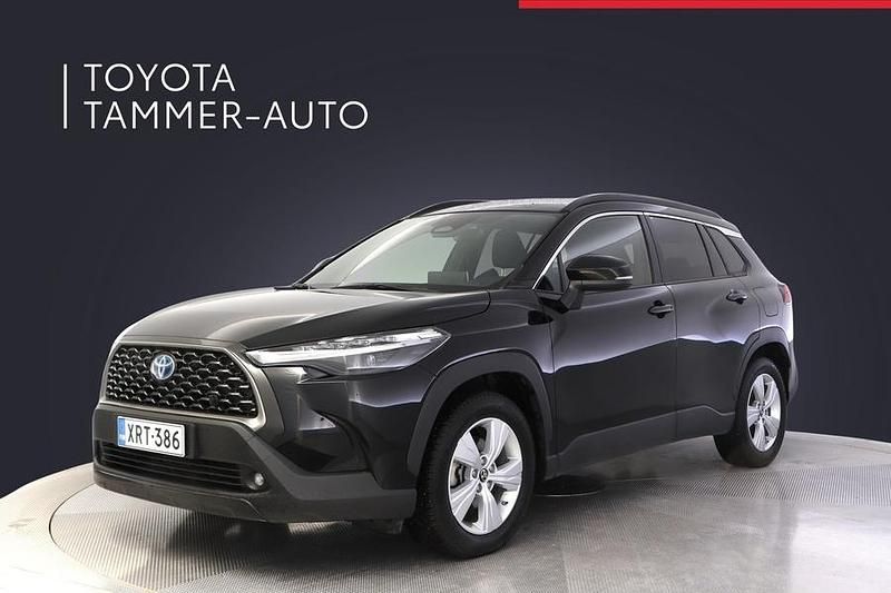 Musta Käytetty 2023 Toyota Corolla Cross Edition Katumaasturi | 36 980 € (Perustarjous) - Kuva 1/3