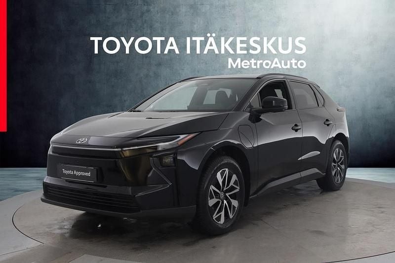 Musta Käytetty 2025 Toyota bZ4X Business Edition Katumaasturi | 50 480 € - Kuva 1/4