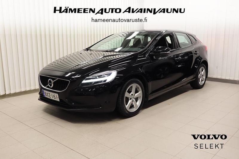 Musta Käytetty 2019 Volvo V40 Business Edition Viistoperä | 18 900 € (Perustarjous) - Kuva 1/4