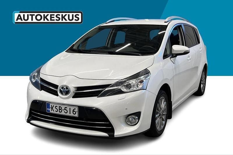 Valkoinen Käytetty 2016 Toyota Verso Multidrive S Tila-auto | 14 990 € (Perustarjous) - Kuva 1/3