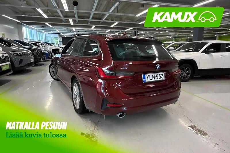 Käytetty BMW 320e 204 HP (150 kW) 2022 Punainen Farmari
