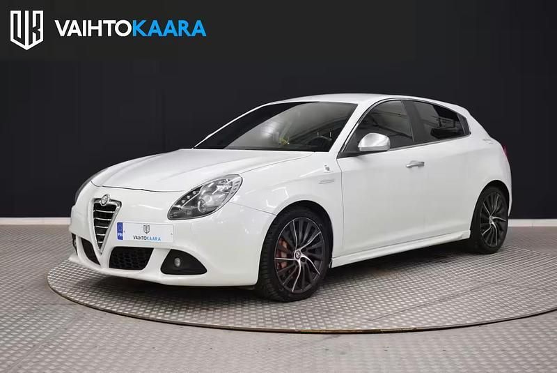 Käytetty 2010 Alfa Romeo Giulietta Quadrifoglio Verde Viistoperä | 12 800 € (Perustarjous) - Kuva 1/3