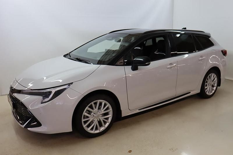 Käytetty Toyota Corolla Sport 196 HP (144 kW) 2023 2rz Farmari
