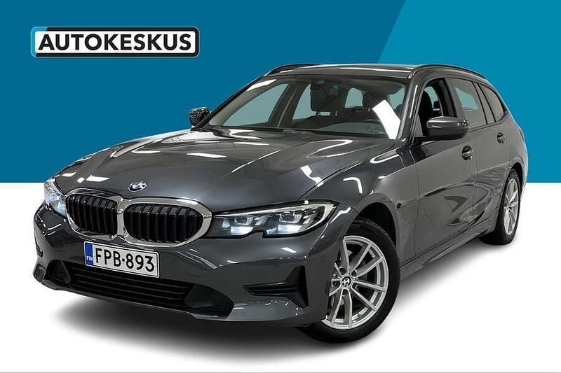 Harmaa Käytetty 2022 BMW 320e Farmari | 27 290 € (Hyvä tarjous) - Kuva 1/3