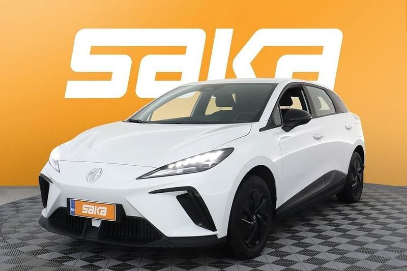 Käytetty MG MG4 EV 125 kW (170 HP) 2023 Viistoperä