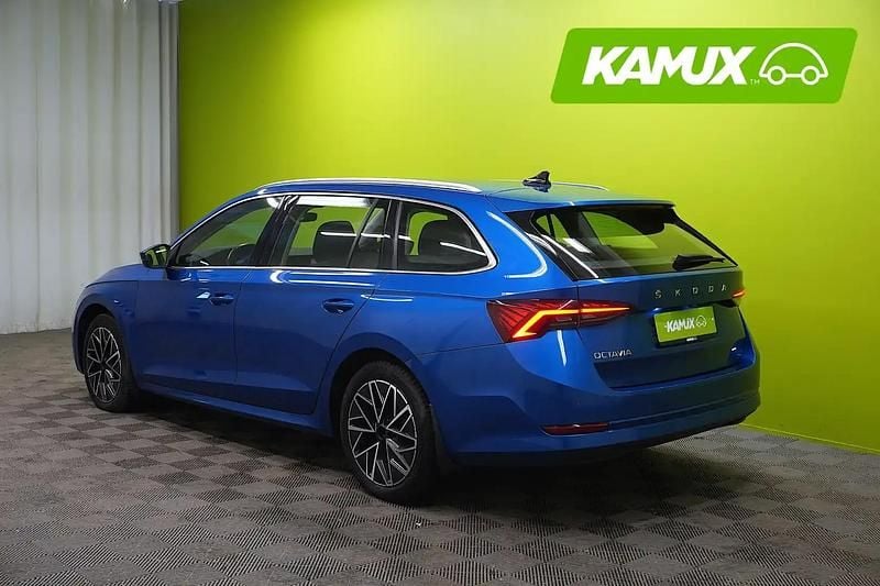 Käytetty Skoda Octavia Style 150 HP (110 kW) 2021 Sininen Farmari