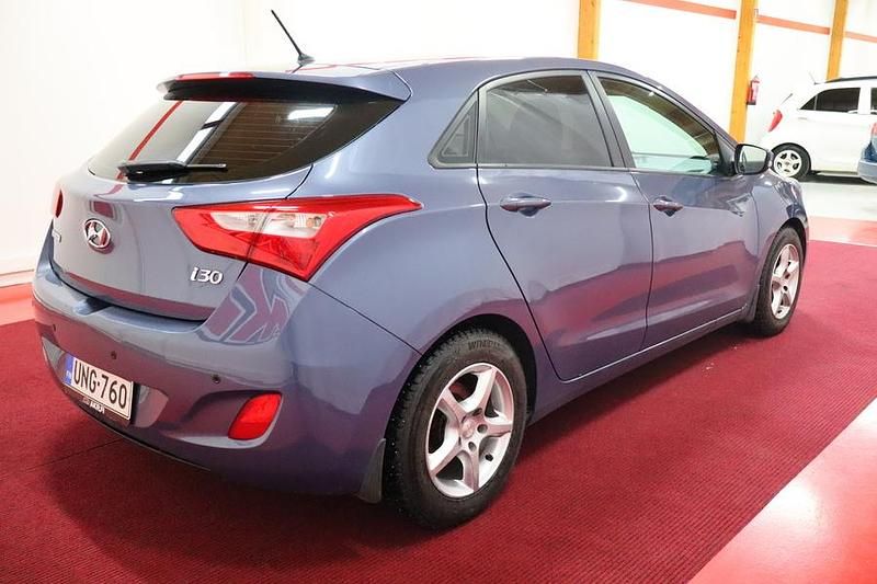 Käytetty Hyundai i30 Comfort 135 HP (99 kW) 2012 Viistoperä