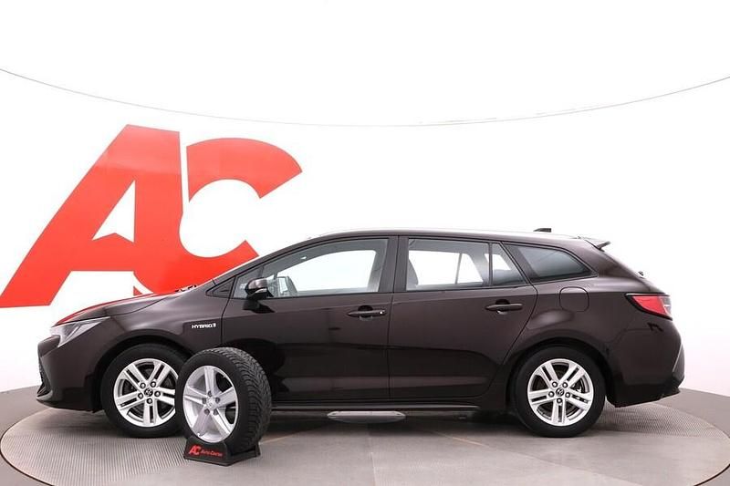 Käytetty Toyota Corolla Active 184 HP (135 kW) 2019 Ruskea (beige) Farmari