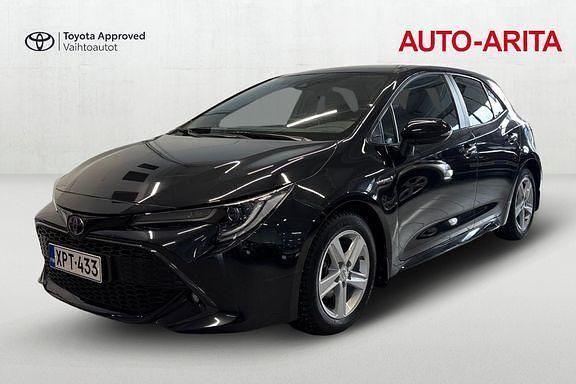 Käytetty Toyota Corolla Active 121 HP (88 kW) 2021 Musta Viistoperä