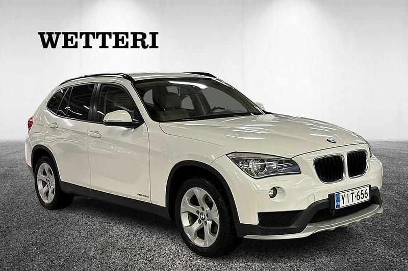 Käytetty BMW X1 143 HP (105 kW) 2015 Valkoinen Katumaasturi