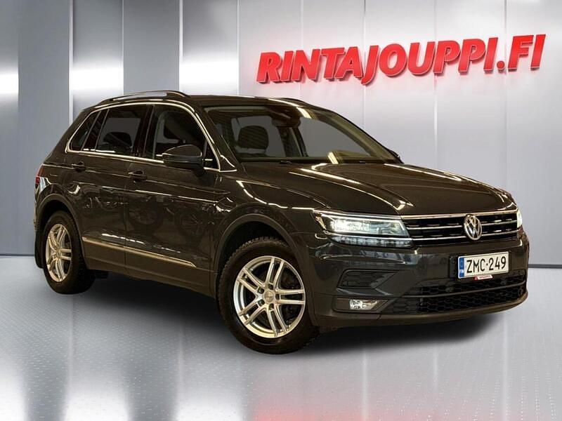 Käytetty VW Tiguan Comfortline 150 HP (110 kW) 2018 Harmaa Katumaasturi