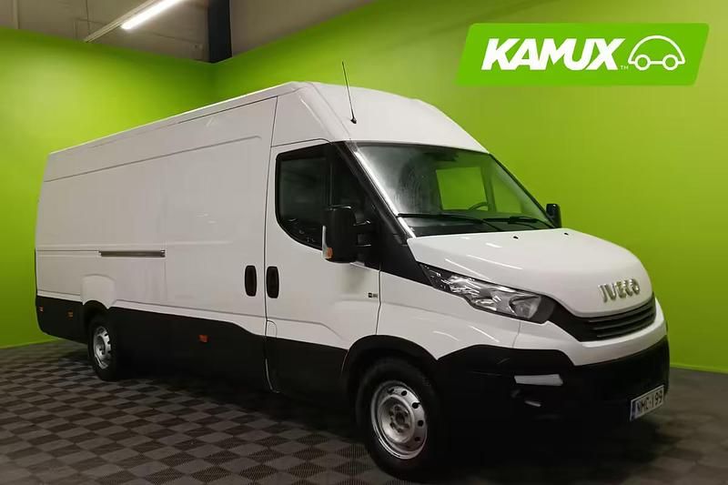 Käytetty Iveco Daily 156 HP (114 kW) 2018 Van