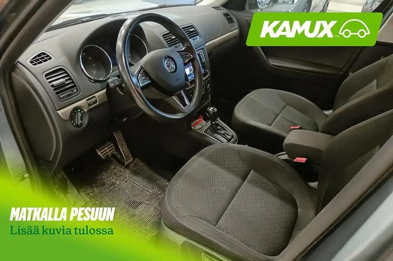 Käytetty Skoda Yeti Style 125 HP (91 kW) 2017 Hopea / harmaa Katumaasturi
