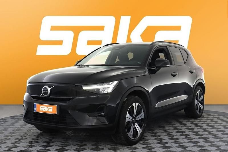 Käytetty Volvo XC40 Plus 300 kW (408 HP) 2023 Katumaasturi