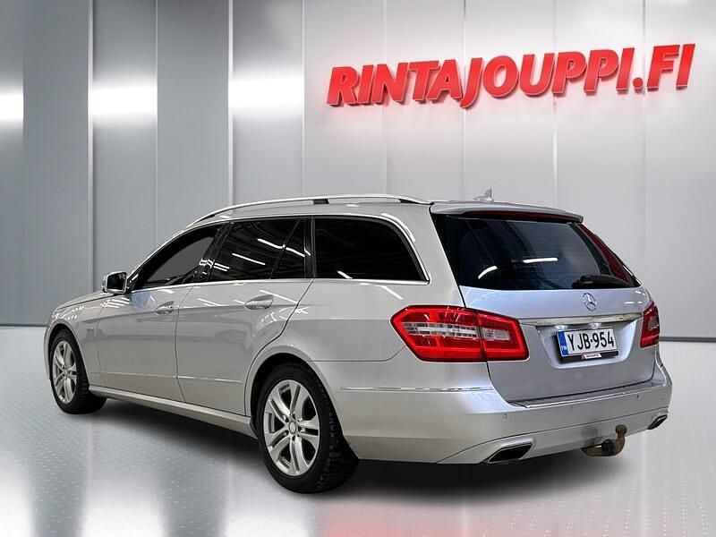 Käytetty Mercedes E250 Business 204 HP (150 kW) 2012 Farmari