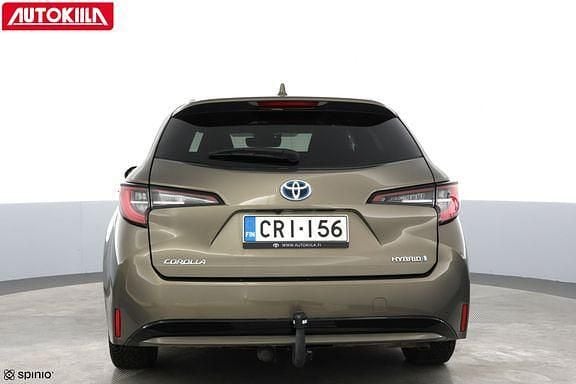 Käytetty Toyota Corolla Edition 122 HP (89 kW) 2023 Ruskea (beige) Farmari