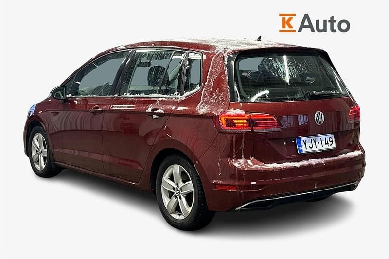 Käytetty VW Golf Sportsvan Comfortline 131 HP (96 kW) 2018 Sininen Tila-auto