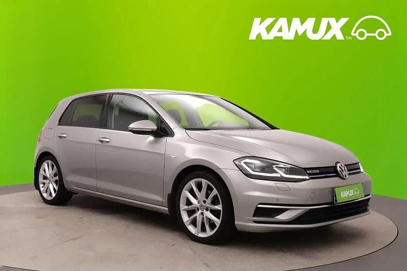 Hopea / harmaa Käytetty 2018 VW Golf VII Comfortline Farmari | 17 290 € (Perustarjous) - Kuva 1/4