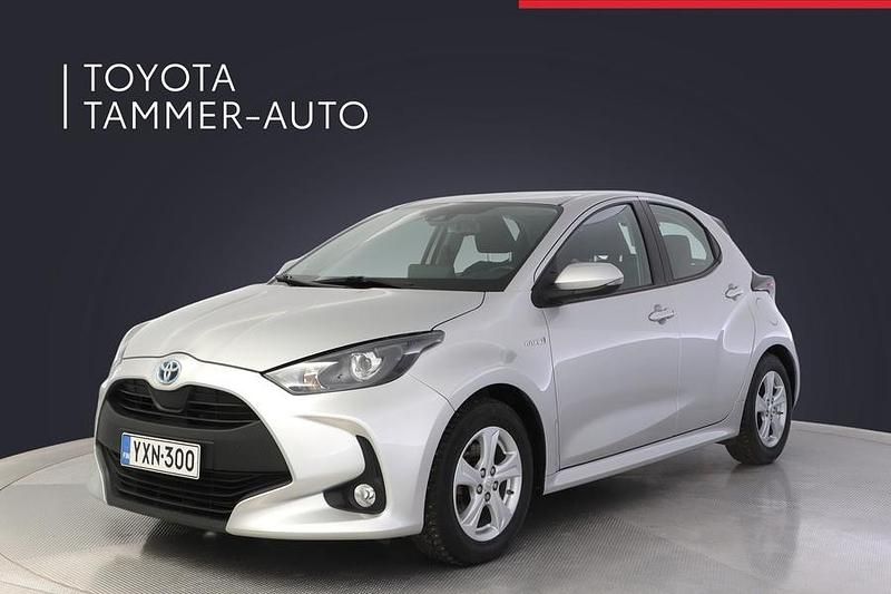 Hopea Käytetty 2021 Toyota Yaris Hybrid Active Viistoperä | 18 880 € (Perustarjous) - Kuva 1/3