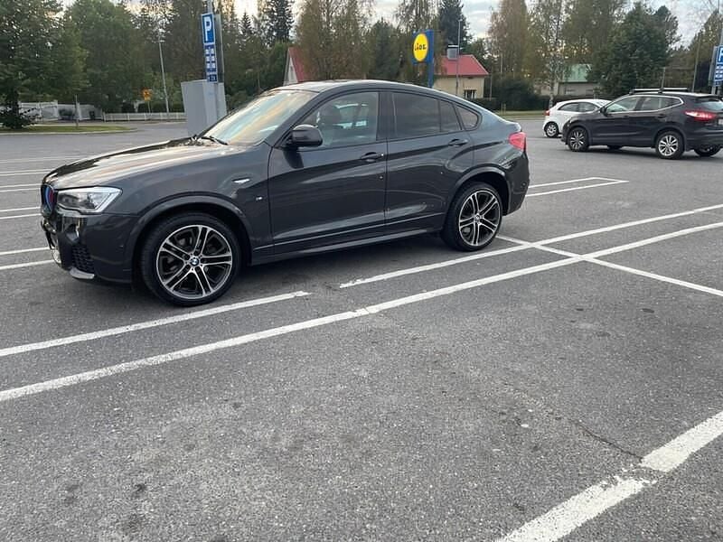 Harmaa Käytetty 2015 BMW X4 M Sport Katumaasturi | 26 800 € (Perustarjous) - Kuva 1/3