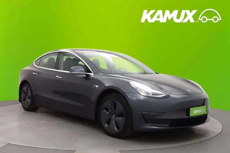 Harmaa Käytetty 2019 Tesla Model 3 Sedan | 25 390 € (Perustarjous) - Kuva 1/4