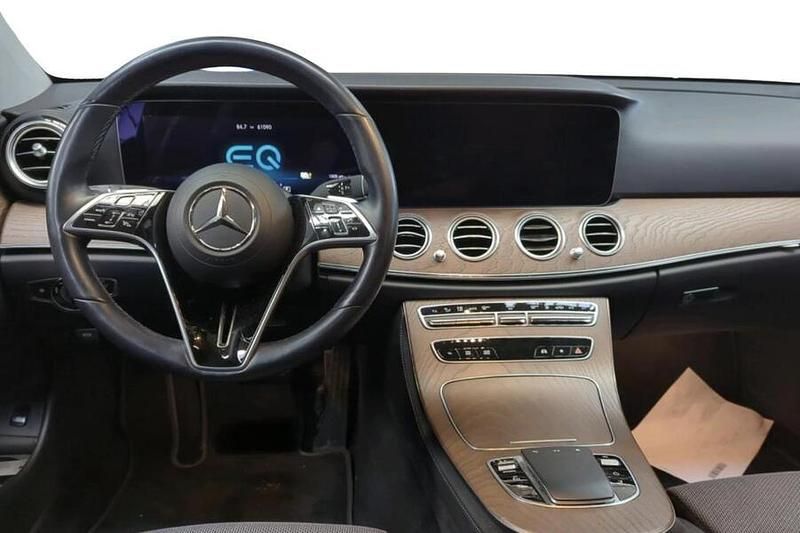 Käytetty Mercedes E300 Avantgarde 313 HP (230 kW) 2021 Farmari