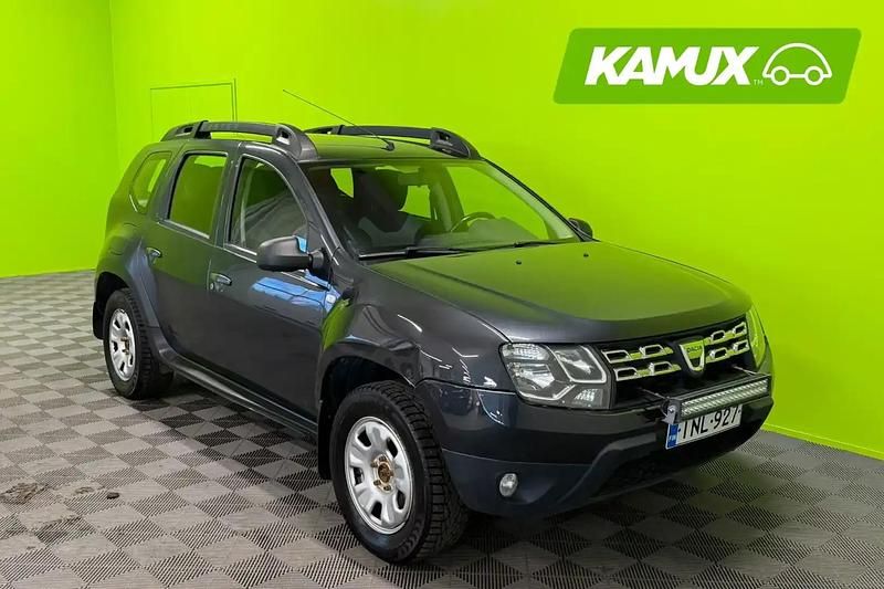 Hopea / harmaa Käytetty 2017 Dacia Duster Katumaasturi | 8 900 € (Hyvä tarjous) - Kuva 1/4