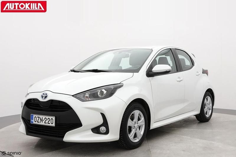 Valkoinen Käytetty 2023 Toyota Yaris Hybrid Active Viistoperä | 18 450 € (Hyvä tarjous) - Kuva 1/4