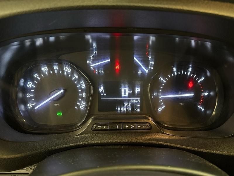 Käytetty Toyota Proace 177 HP (130 kW) 2018 Tila-auto