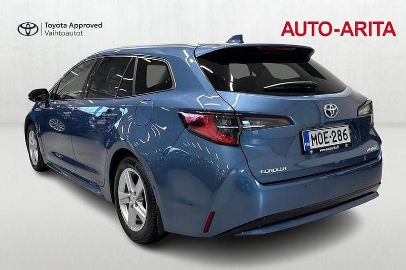Käytetty Toyota Corolla Style 122 HP (89 kW) 2022 Met. sininen Farmari