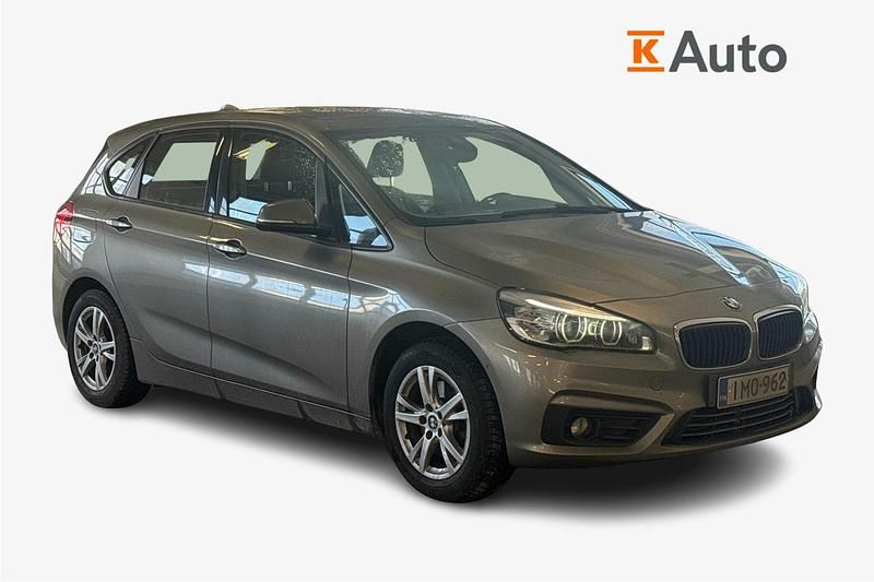Käytetty BMW 218 Active Tourer 134 HP (98 kW) 2016 Hopea Tila-auto