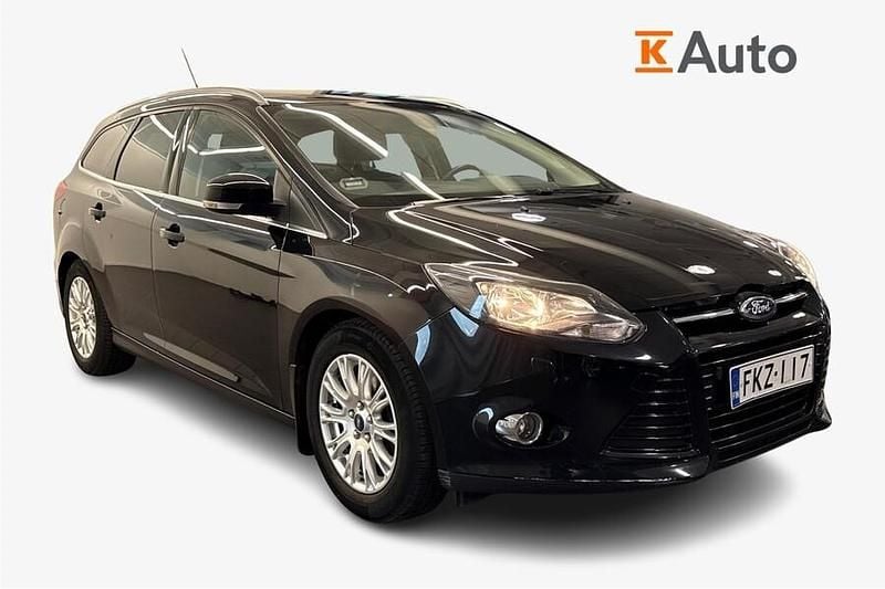 Musta Käytetty 2013 Ford Focus Titanium Farmari | 7 500 € (Supertarjous) - Kuva 1/3