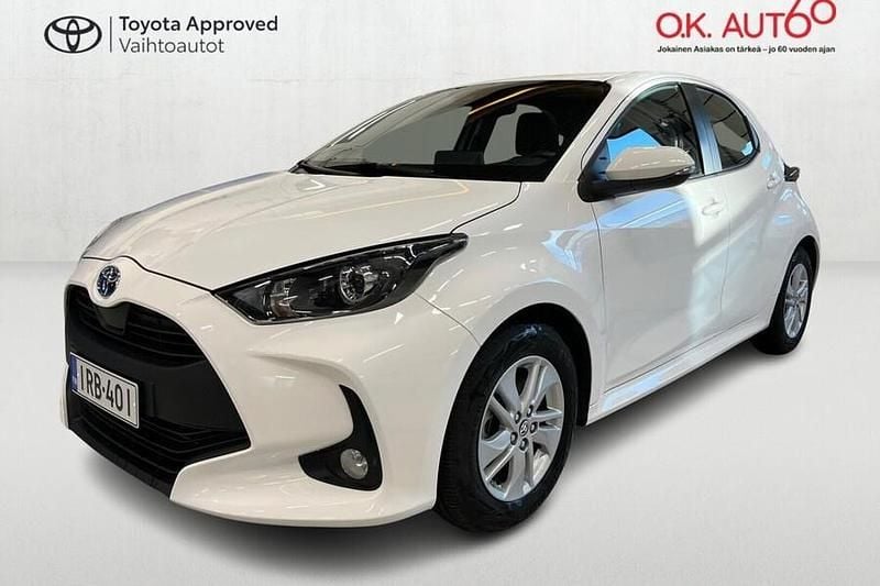 Käytetty Toyota Yaris Hybrid Active 116 HP (85 kW) 2023 Viistoperä