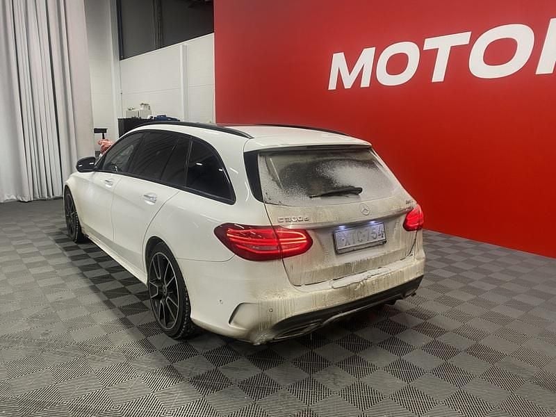 Käytetty Mercedes C300 AMG 245 HP (180 kW) 2019 Farmari