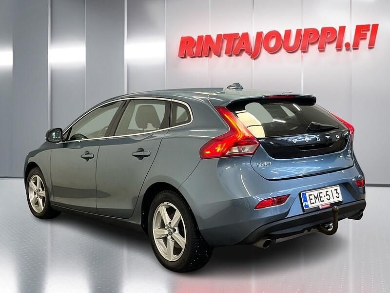 Käytetty Volvo V40 Momentum 150 HP (110 kW) 2012 Viistoperä