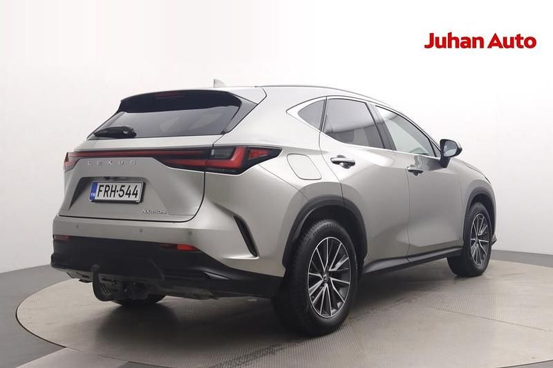 Käytetty Lexus NX450h+ Business Edition 306 HP (225 kW) 2023 Hopea Katumaasturi