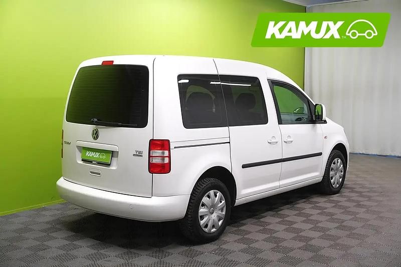 Käytetty VW Caddy Trendline 105 HP (77 kW) 2013 Valkoinen Tila-auto