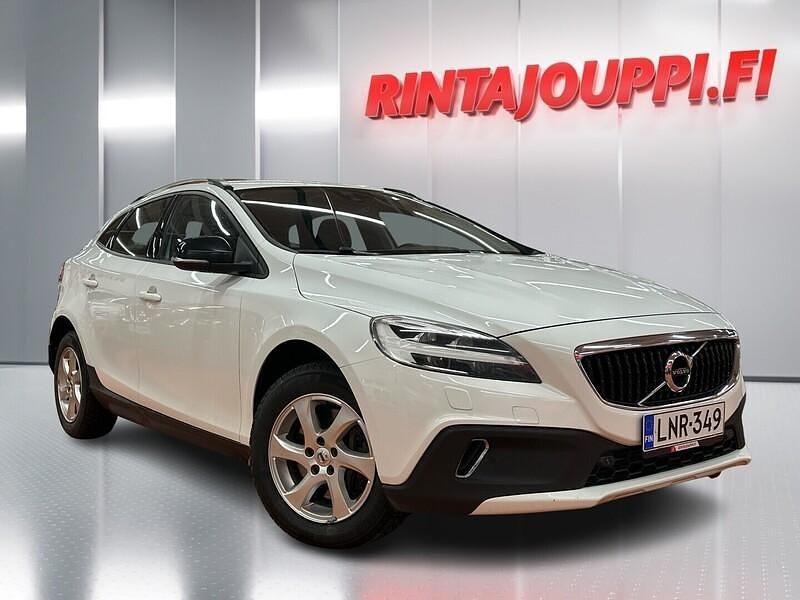 Käytetty 2017 Volvo V40 Business Edition Viistoperä | 11 700 € (Perustarjous) - Kuva 1/3