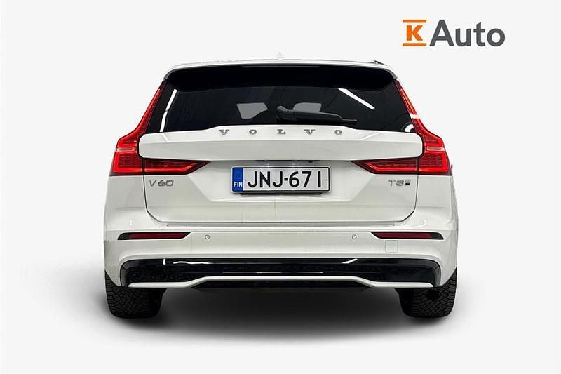 Käytetty Volvo V60 Performance 456 HP (335 kW) 2024 Valkoinen Farmari