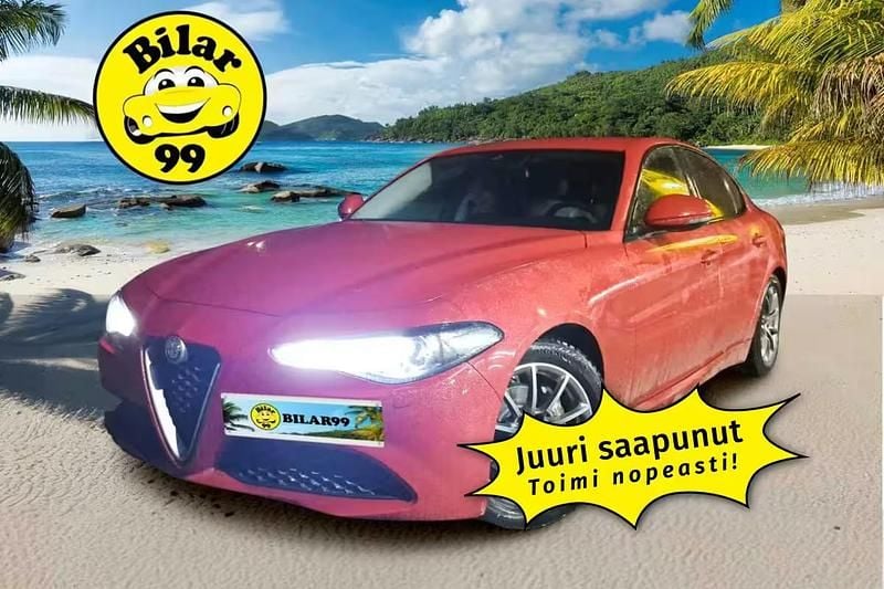 Musta Käytetty 2016 Alfa Romeo Giulia Super Sedan | 16 990 € - Kuva 1/4