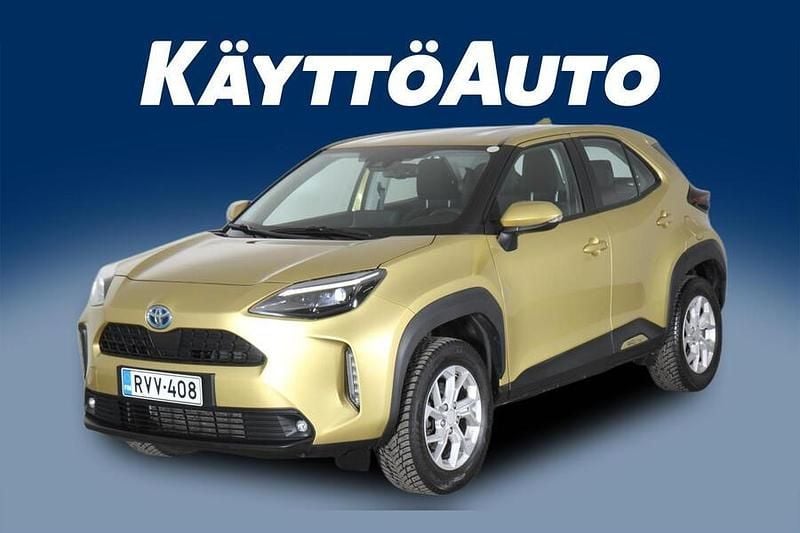 Käytetty Toyota Yaris Cross Active 116 HP (85 kW) 2024 Katumaasturi