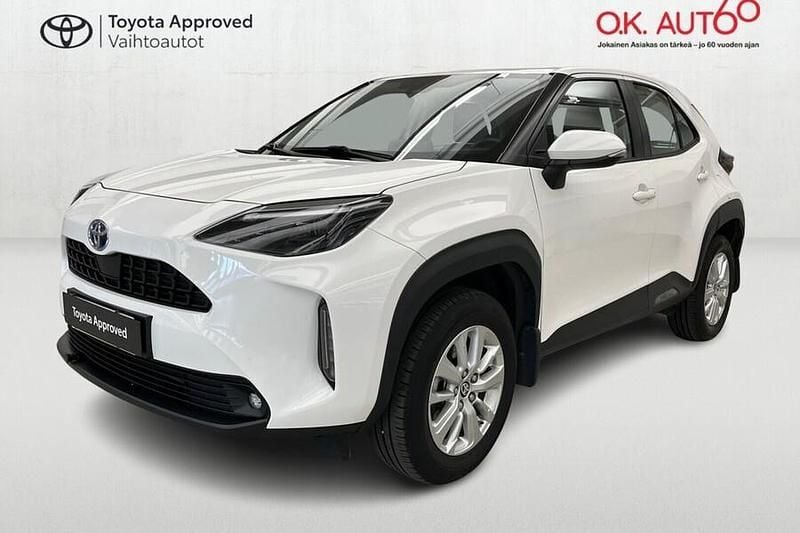 Käytetty Toyota Yaris Cross Active 114 HP (83 kW) 2023 040 / 10 Katumaasturi
