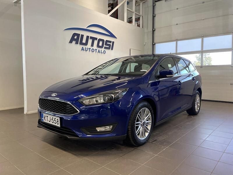 Käytetty Ford Focus 125 HP (91 kW) 2018 Sininen Farmari