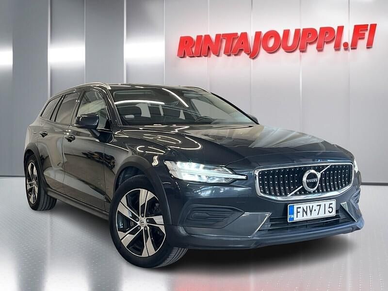 Käytetty 2019 Volvo V60 CC Farmari | 24 490 € (Hyvä tarjous) - Kuva 1/4